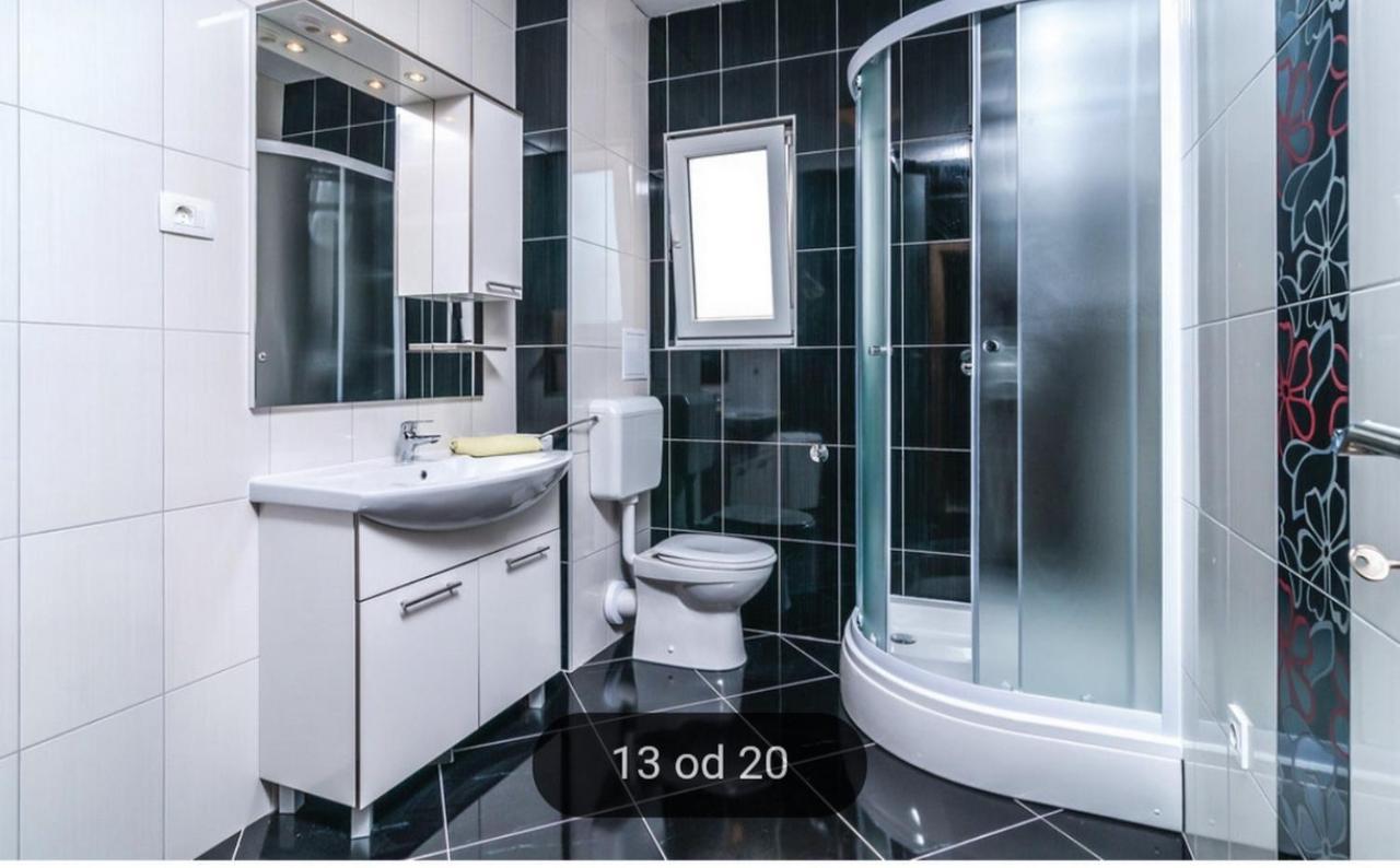 Apartments Tomic Спліт Екстер'єр фото